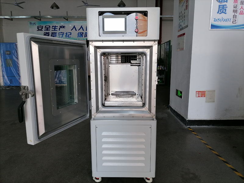 高分子粘結(jié)膜耐高低溫試驗(yàn)箱(圖1)